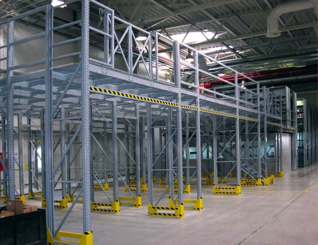 A mezzanine in an empty warehouse